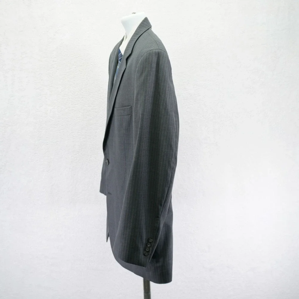 Jos A Bank Signature Gordon Wool Gray Striped 2 Piece Suit 42R  37 / 30 High Ris